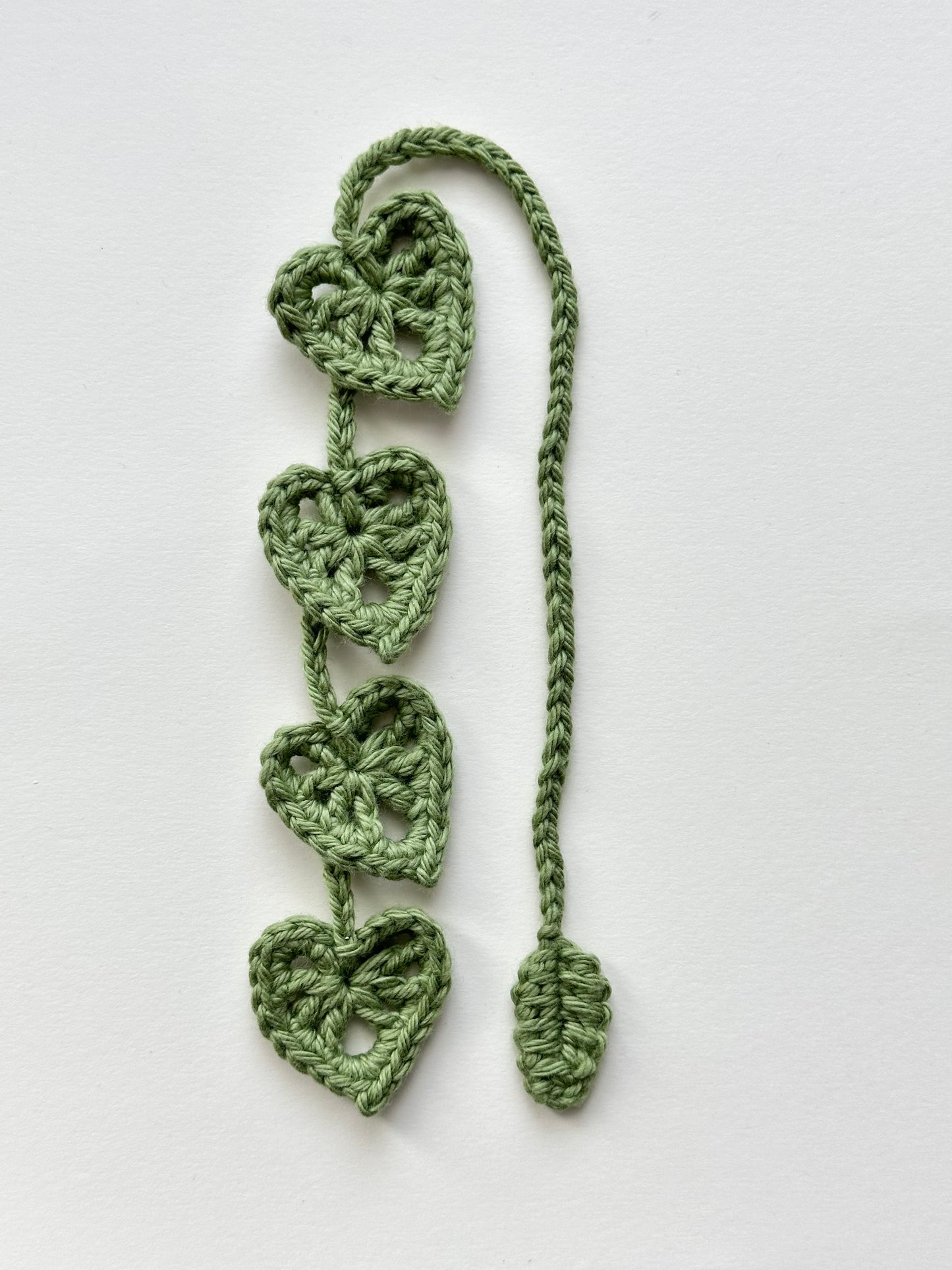 Monstera Leaf Crochet Bookmark