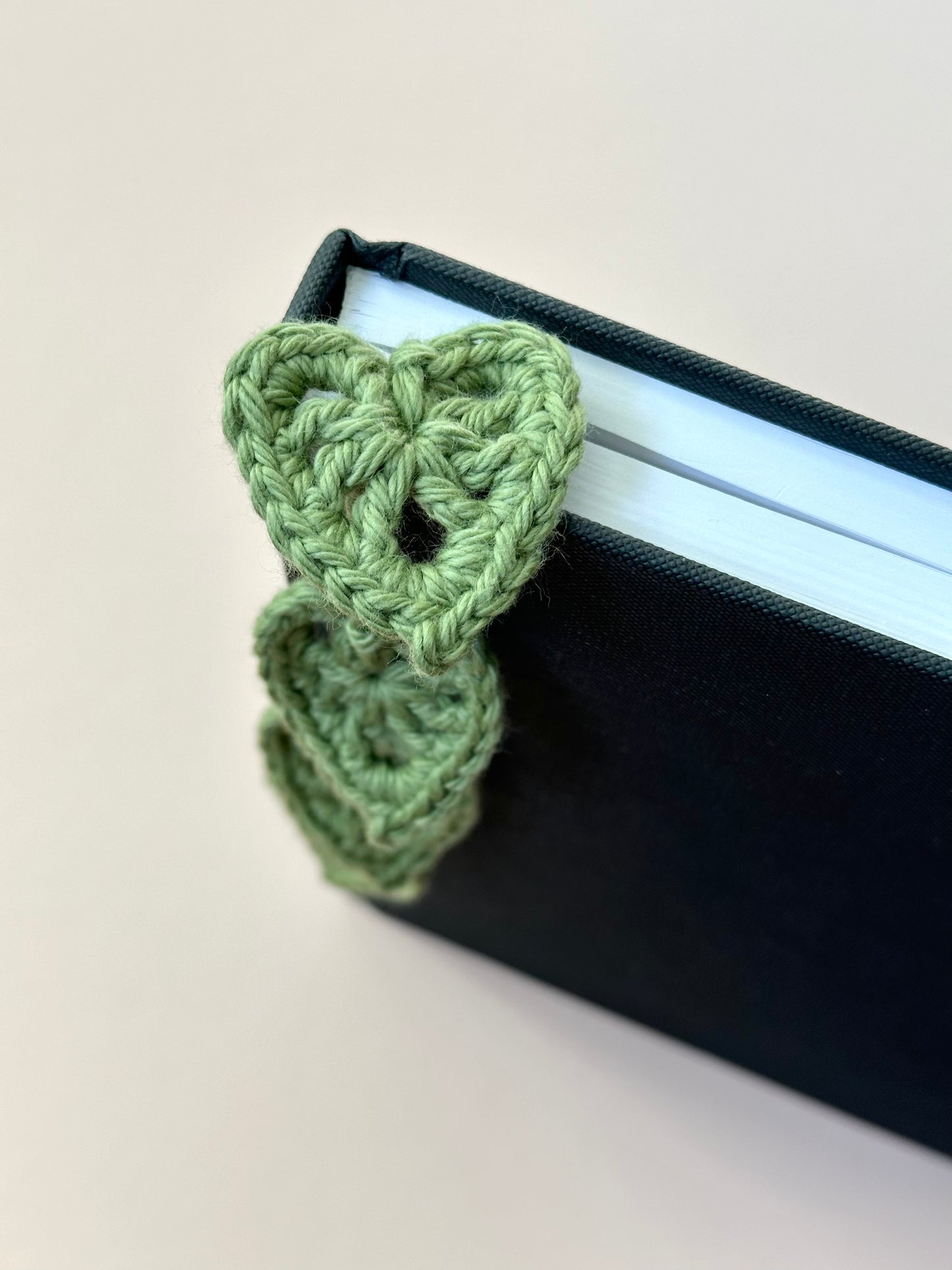 Monstera Leaf Crochet Bookmark